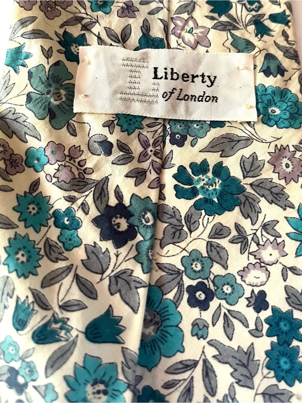 Liberty of London Floral Print Tana Lawn Cotton Neck TIe